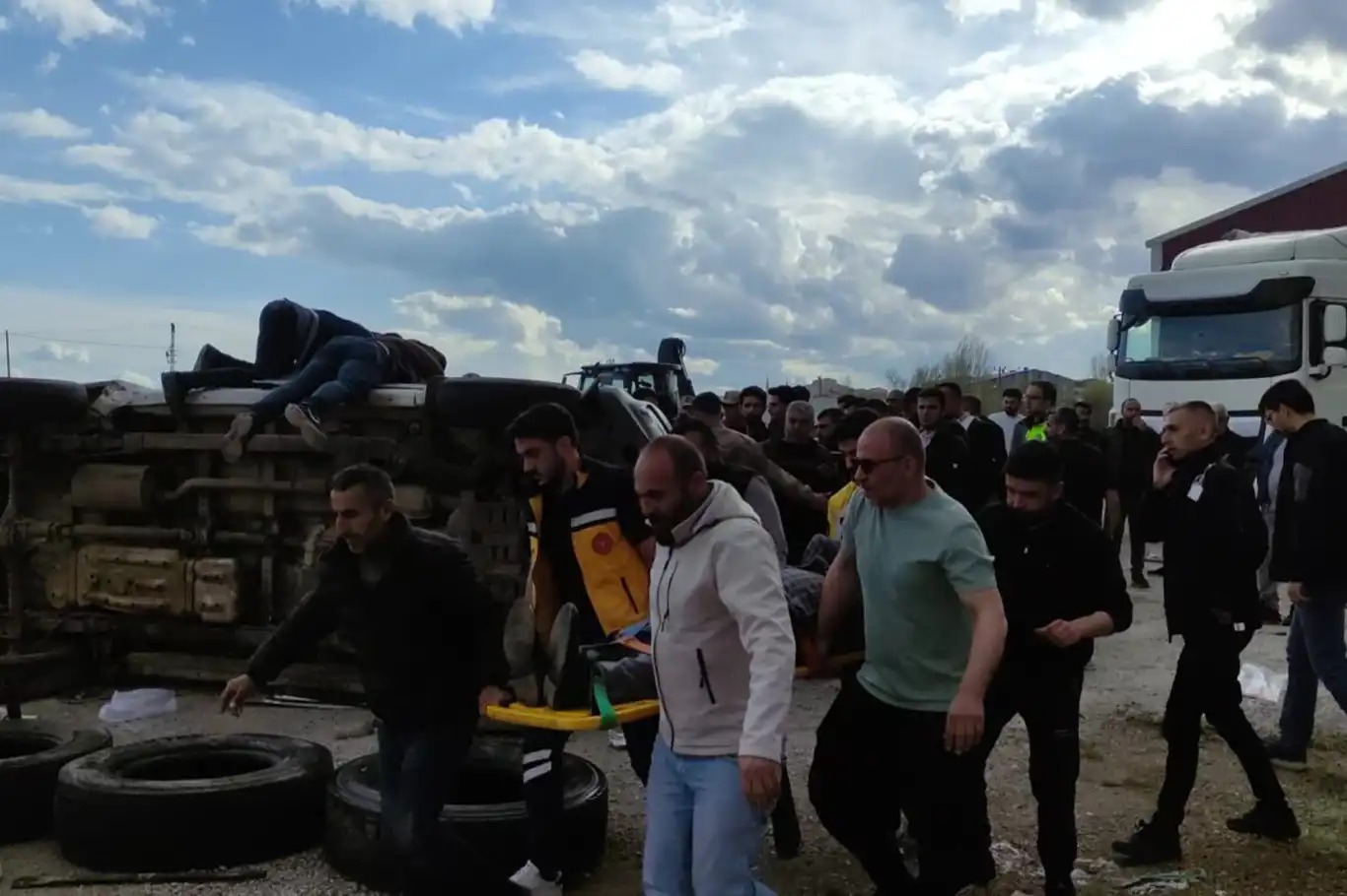 Bingöl’ün Karlıova ilçesinde trafik kazası: 7 yaralı