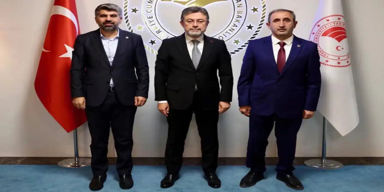 HUDA PARê Wezîrê Çandinî û Daristanan Yumakli zîyaret kir