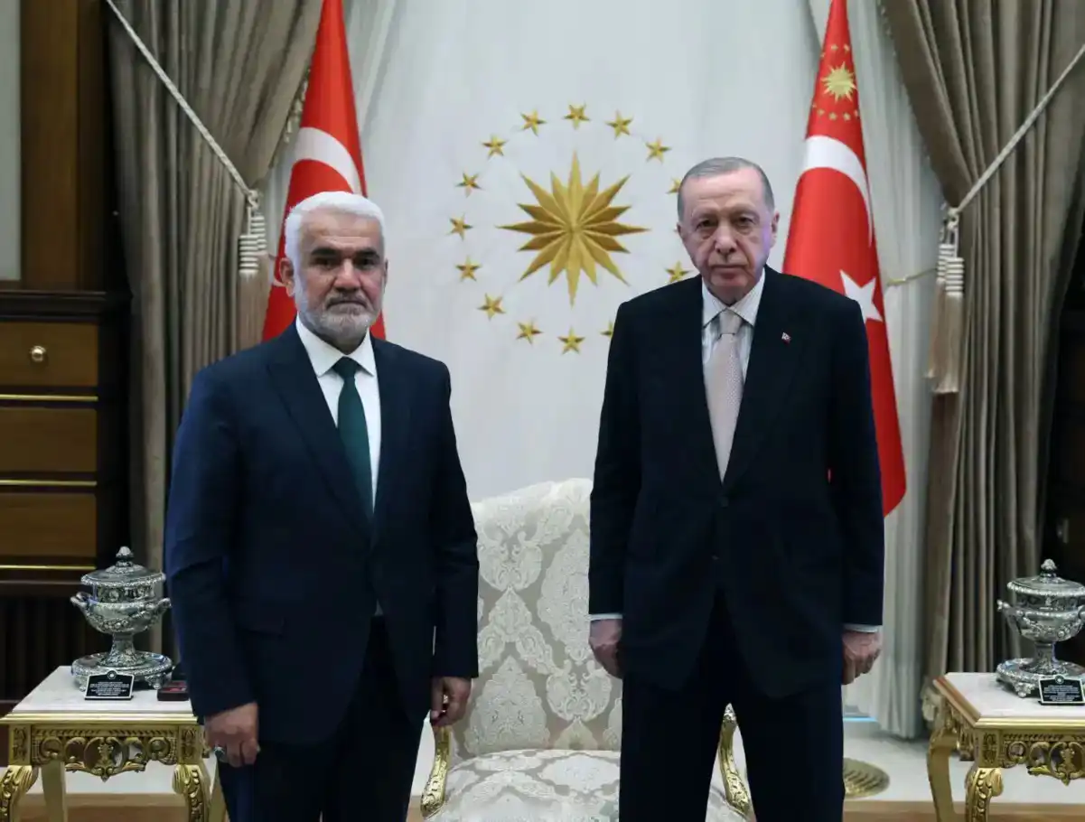 Cumhurbaşkanı Erdoğan, HÜDA PAR Genel Başkanı Yapıcıoğlu'nu kabul etti