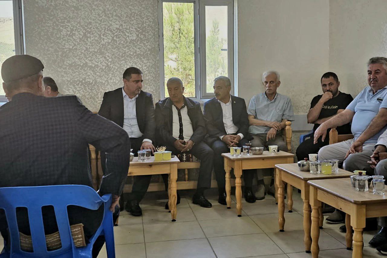 HÜDA PAR Milletvekili Serkan Ramanlı, Beşiri'de ailelerin acısını paylaştı