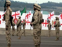 Gürcistan, Afganistan`daki askeri üslerini kapattı