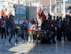 Sarısülük'ün Cenazesinde Gerginlik