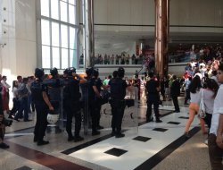 Polis Cevahir AVM'ye girdi video