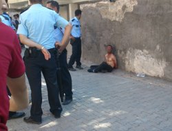 Madde bağımlısı genç evini ateşe verdi