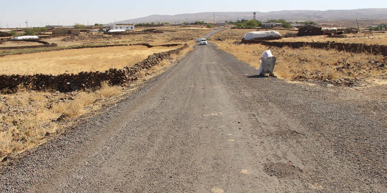 Kırkkoyun Mahallesi Ürkmez Küme Evleri sakinleri kışın çamur, yazın toz: 3 kilometrelik yol yıllardır onarılmıyor