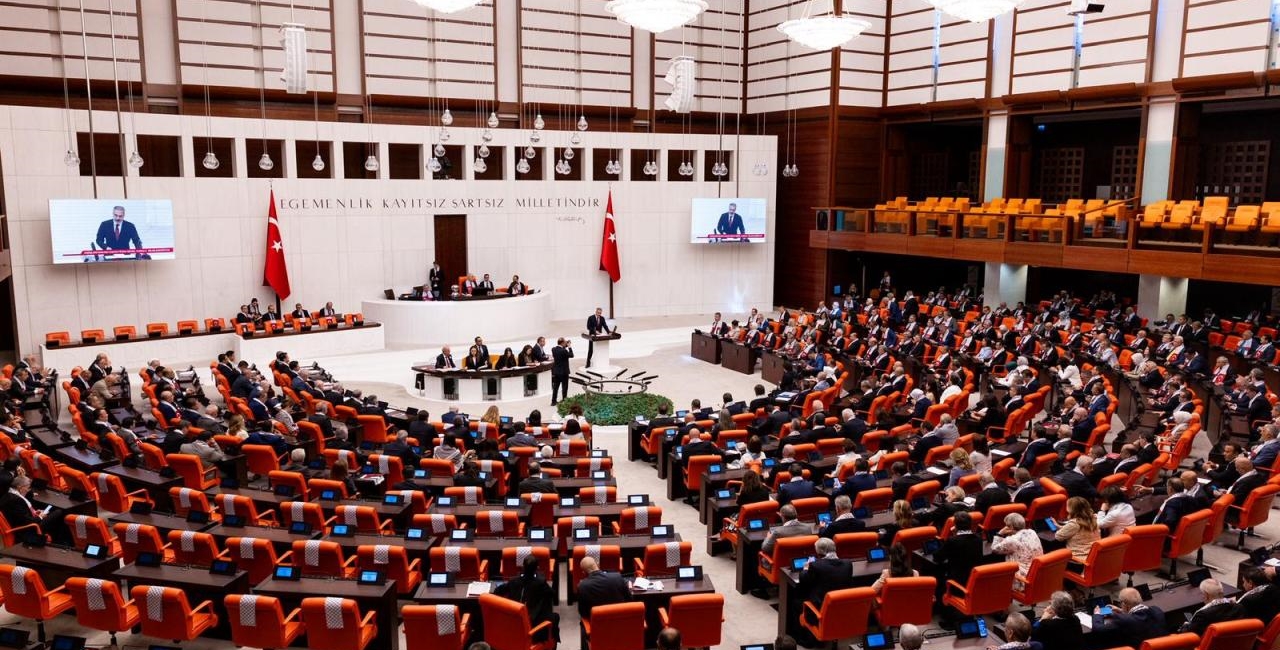 Biryara Xezzeyê ya Meclîsê di Rojnameya Fermî de hat weşandin