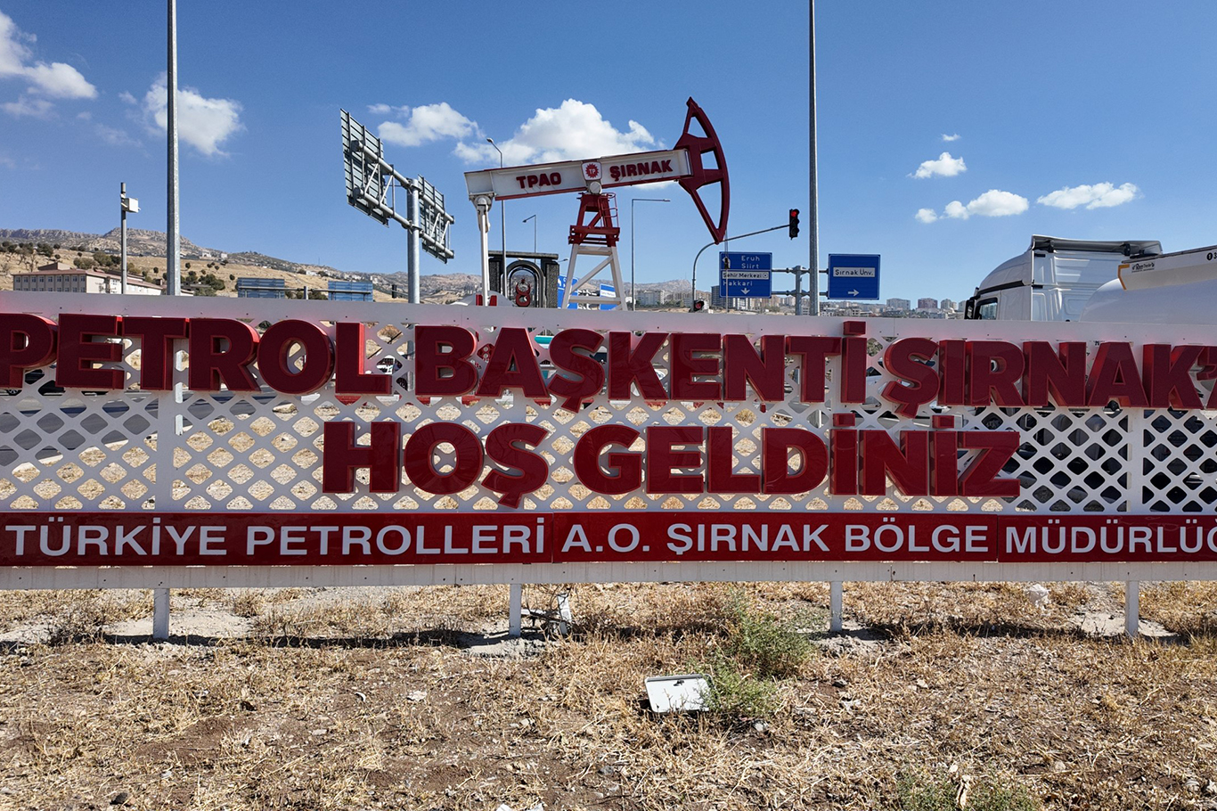 Petrolün başkenti Şırnak'ta ham petrolü işleyecek rafineri yok!