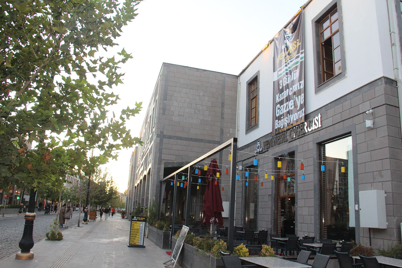 Diyarbakır'da ciğerci esnafı 3 günlük gelirini Gazze'ye gönderecek