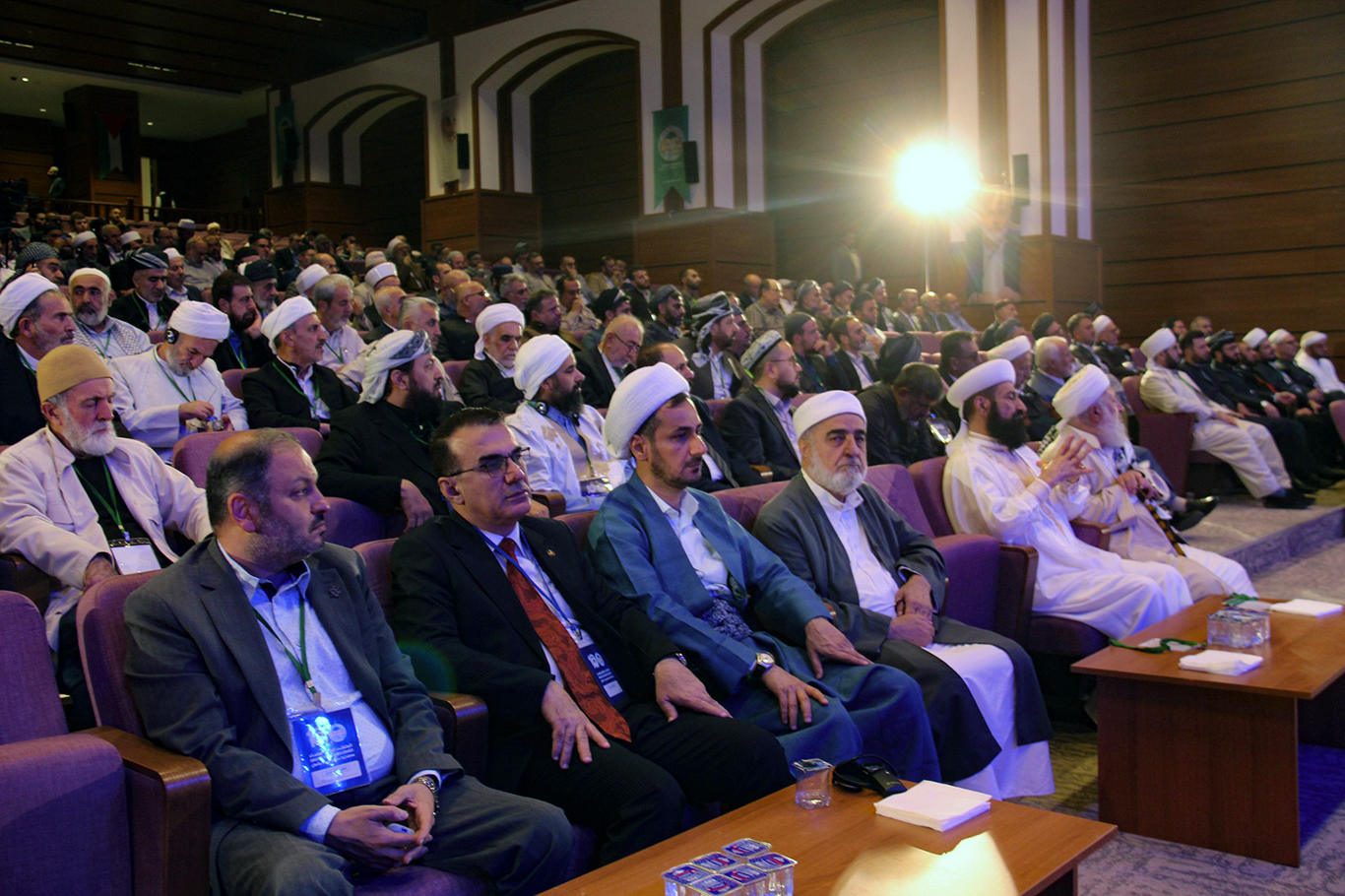 "Aileyi korumak ümmeti korumaktır!"