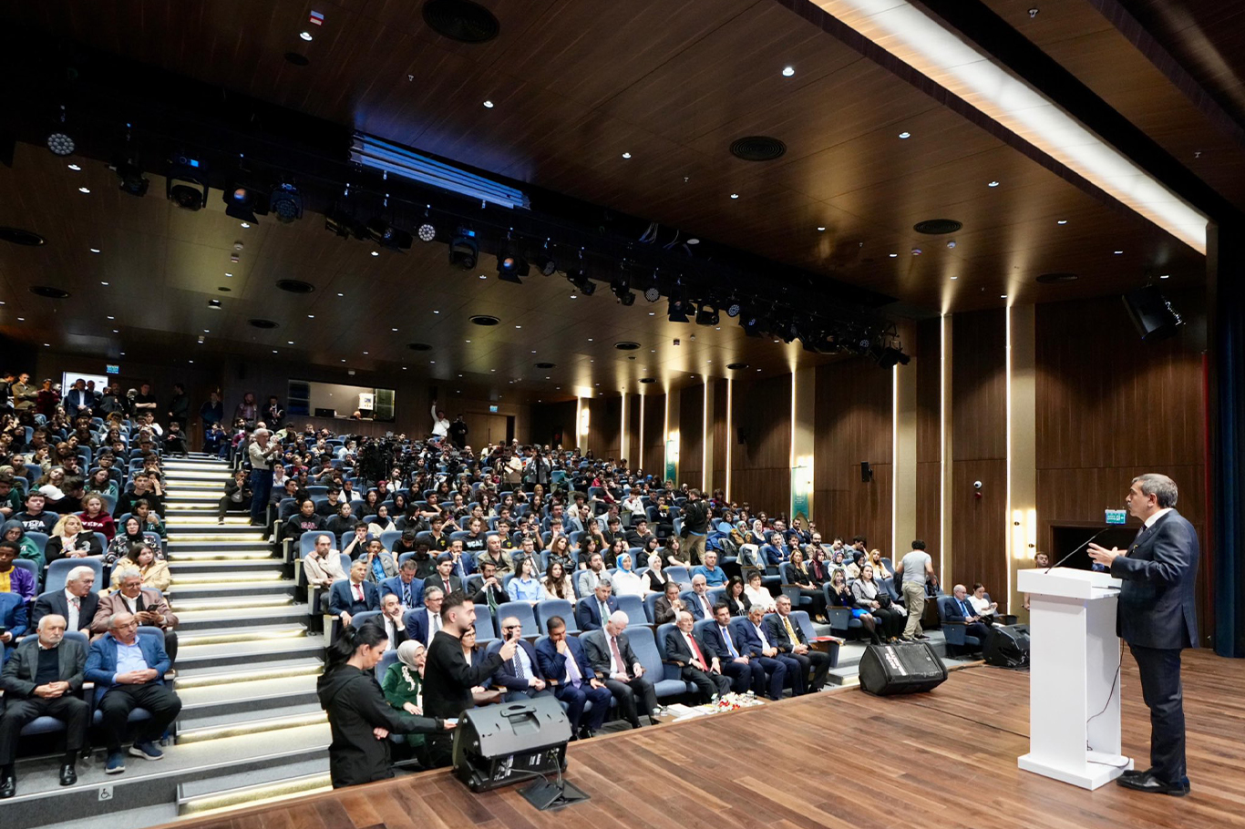 Millî Eğitim Bakanı Yusuf Tekin: İmam hatip okullarını bir marka haline getirmek zorundayız