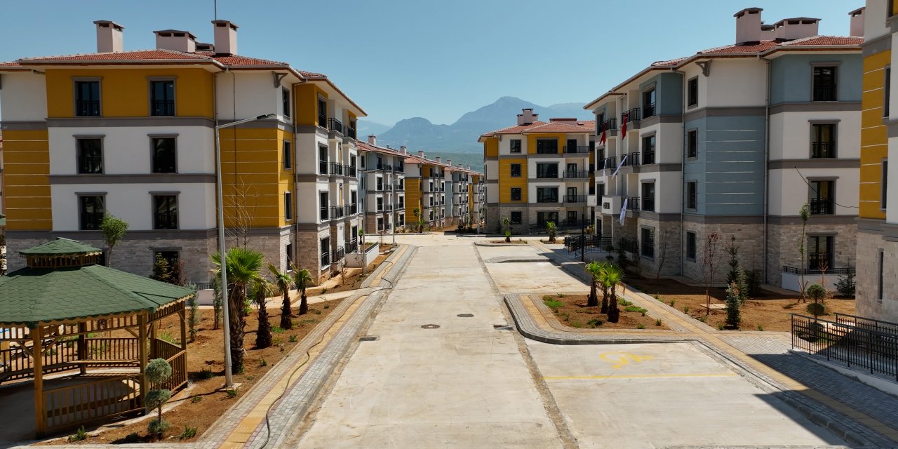 TOKİ Çınar'da 142 konut inşa edecek