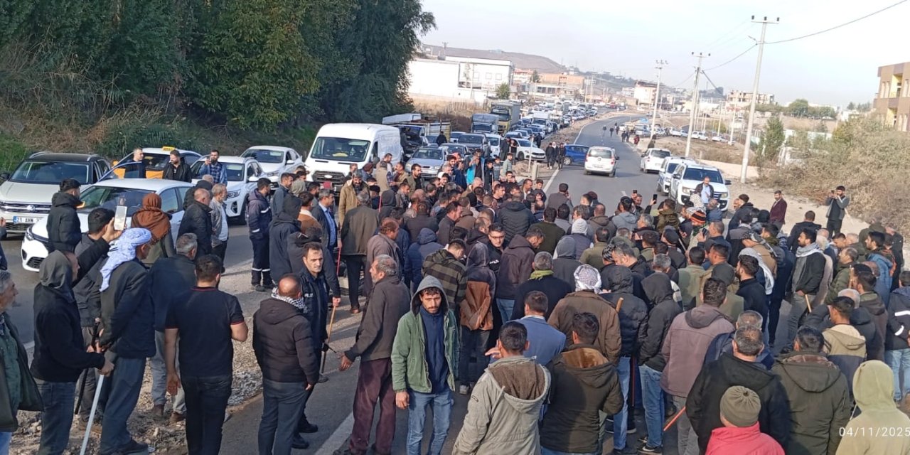 Diyarbakır'da hayvan pazarının açılması talebiyle tekrar yol kapatıldı