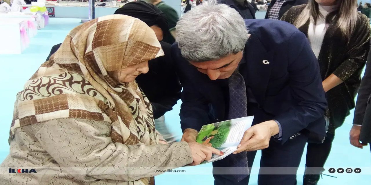 Di 60 saliya xwe de bi hînbûna Quranê û di 88 saliya xwe de jî bi xwendin û nivîsandinê, ji bo her kesî bû mînak