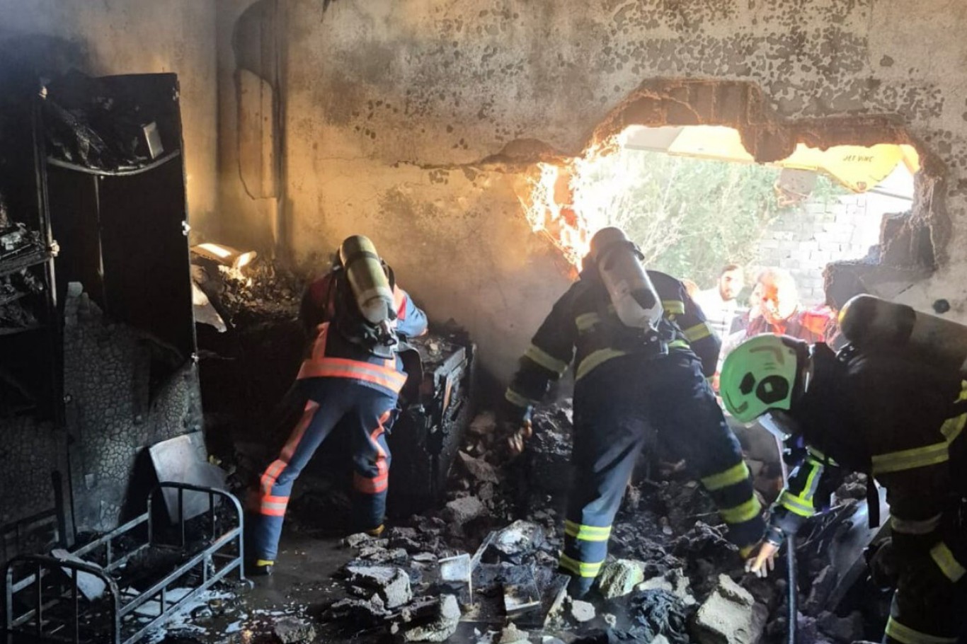 Mardin’in Kızıltepe ilçesindeki feci yangında bir çocuk daha hayatını kaybetti