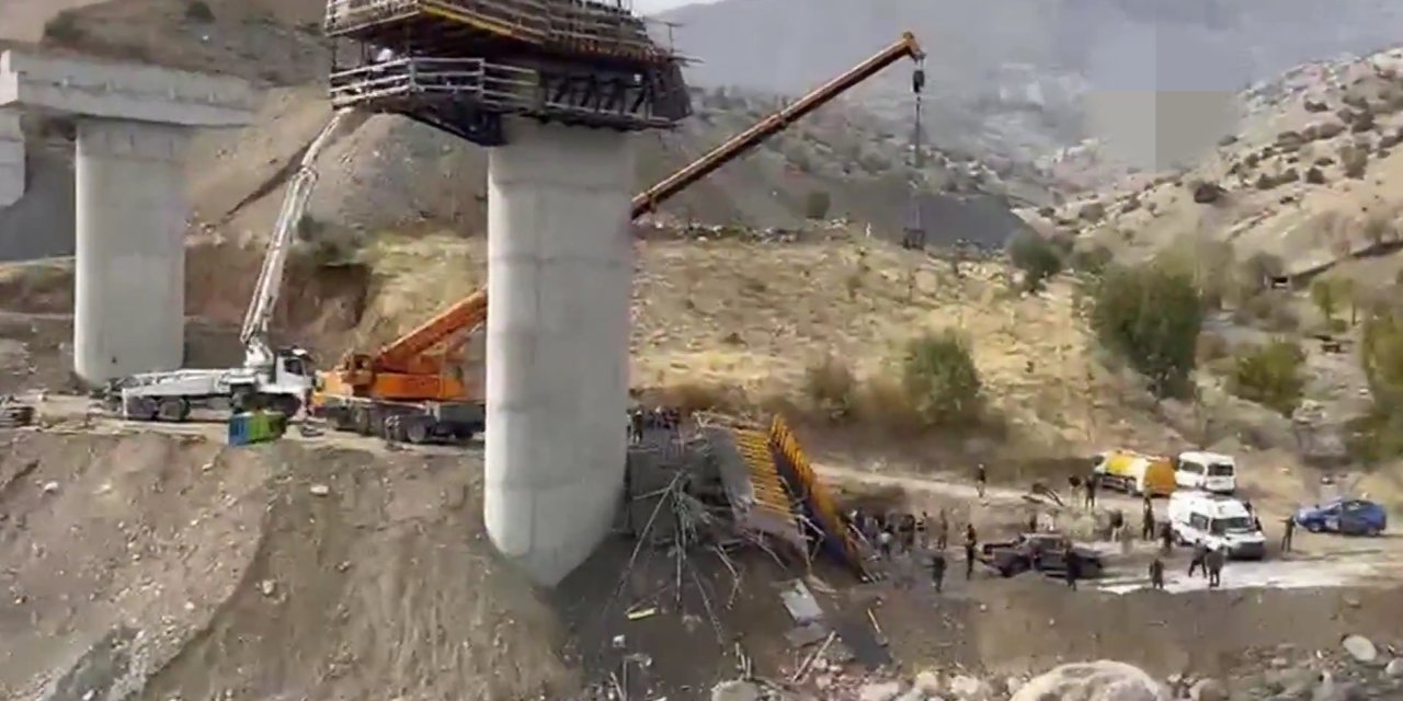 Kulp'ta köprü inşaatında çöken iskeledeki hayatını kaybeden işçi sayısı 4'e yükseldi