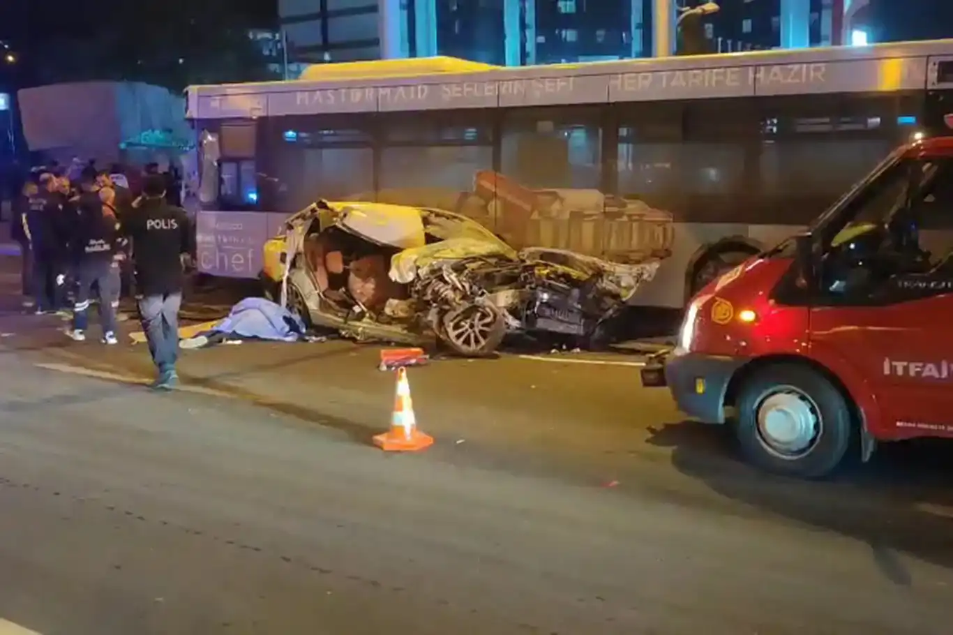 Li Meletîyê qezaya trafîkê: 2 kes mirin, 3 kes birîndar bûn