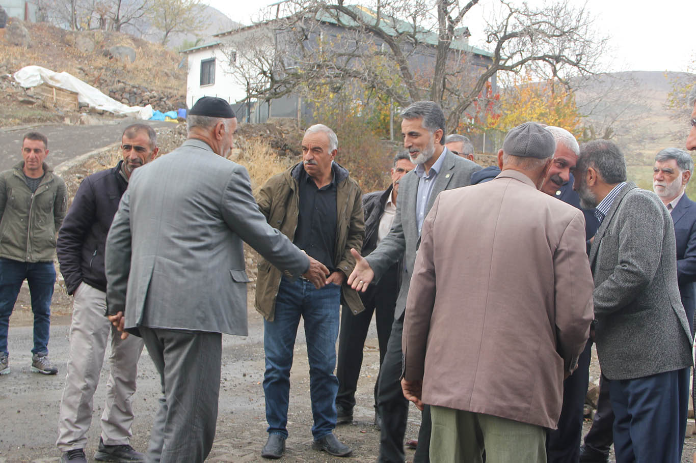 HÜDA PAR heyetinden Bingöl'ün köylerine ziyaret