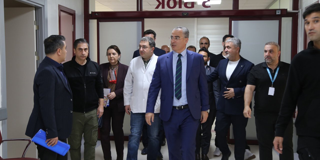 Diyarbakır Gazi Yaşargil Hastanesi'nde 24 yeni poliklinik hizmete açıldı