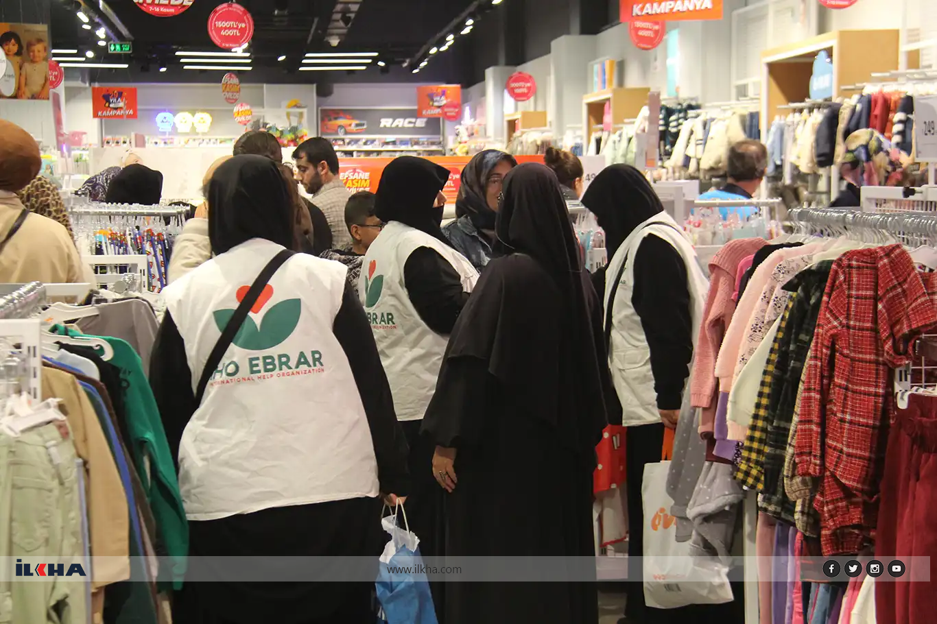 IHO EBRAR li Dîyarbekirê ji zarokên êtîm re piştgiriya cilên zivistanê dide