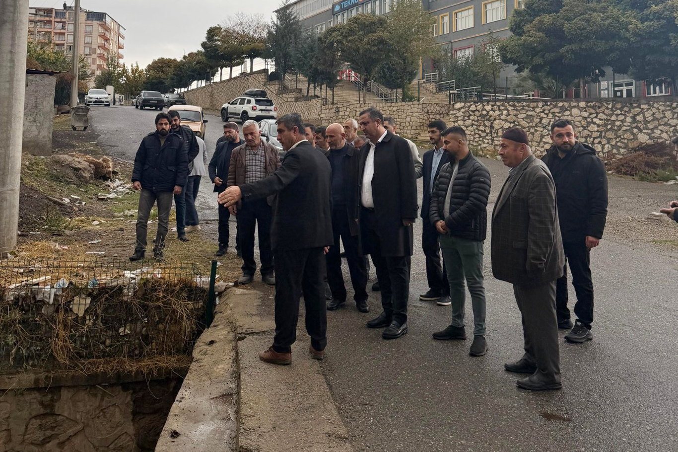 HÜDA PAR Batman Milletvekili Serkan Ramanlı, Kozluk ilçe sakinleriyle bir araya geldi