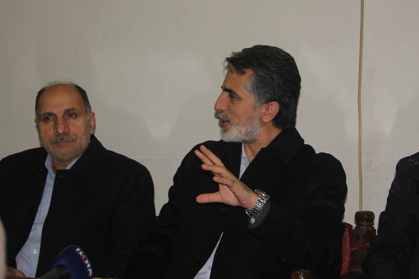 HÜDA PAR Genel Başkan Yardımcısı Yunus Emiroğlu, İçmeler Mahallesi sakinleriyle buluştu