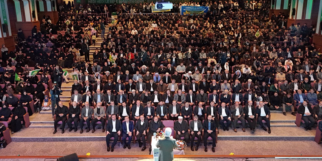 HÜDA PAR'ın 13'üncü kuruluş yıl dönümü Diyarbakır'da coşkuyla kutlandı