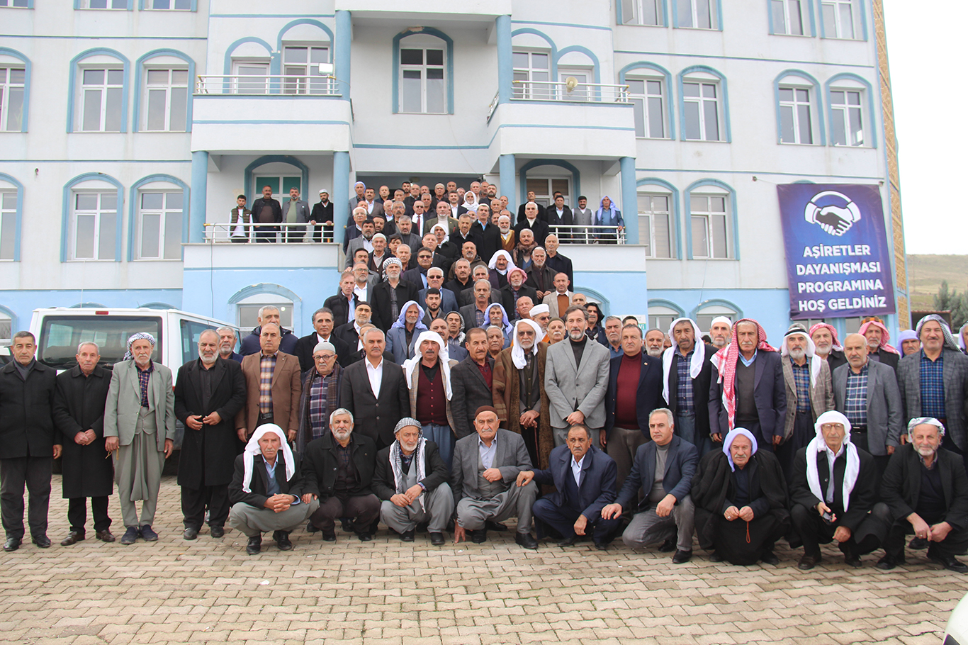 Eşîr li Çinarê li hev civiyan: Werin em bi hev re pirsgirêkên xwe çareser bikin