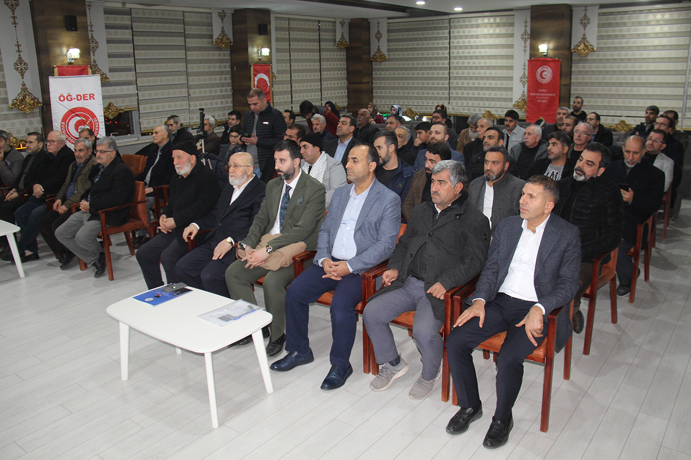 ÖĞ-DER'den Diyarbakır'da zorunlu ve mesleki eğitim paneli