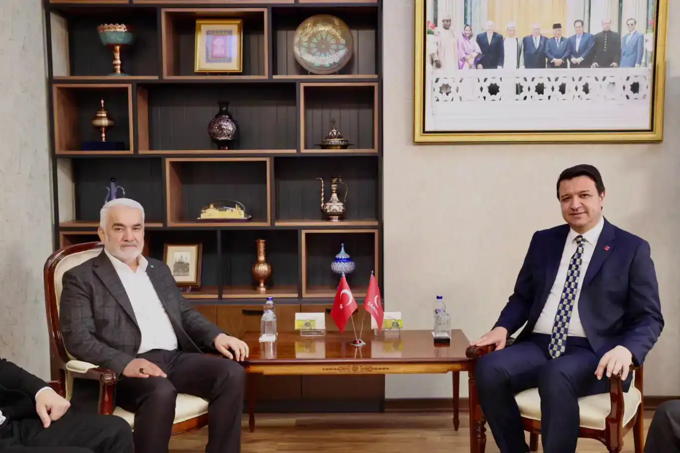 Serokê Giştî yê HUDA PARê Yapicioglu, Serokê Giştî yê Partîya Saadetê Arikan zîyaret kir