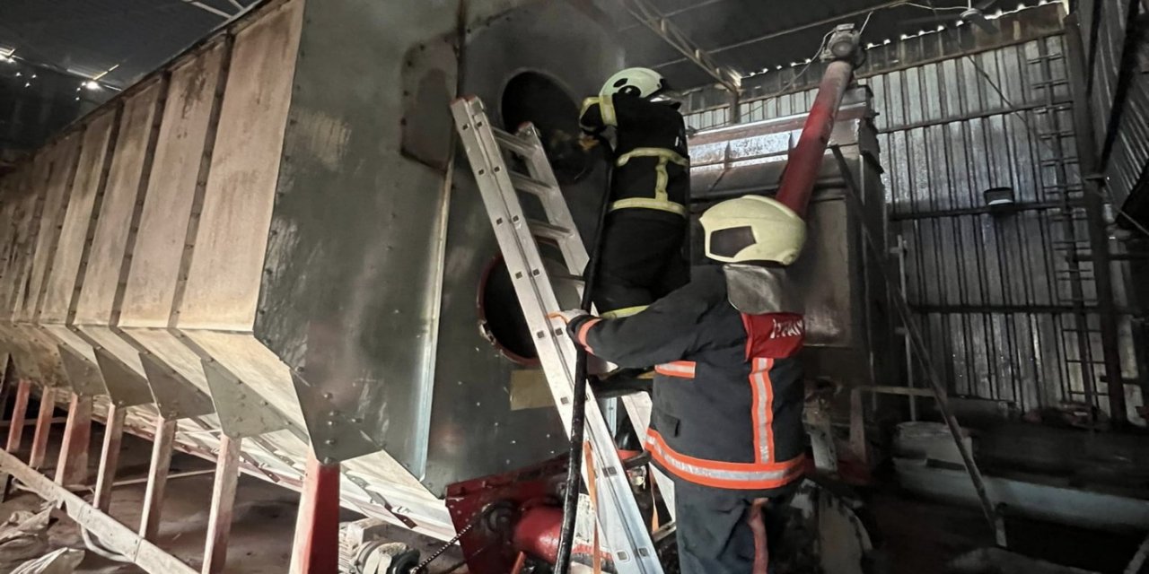 Mardin’in Nusaybin ilçesinde mısır kurutma fabrikasında yangın