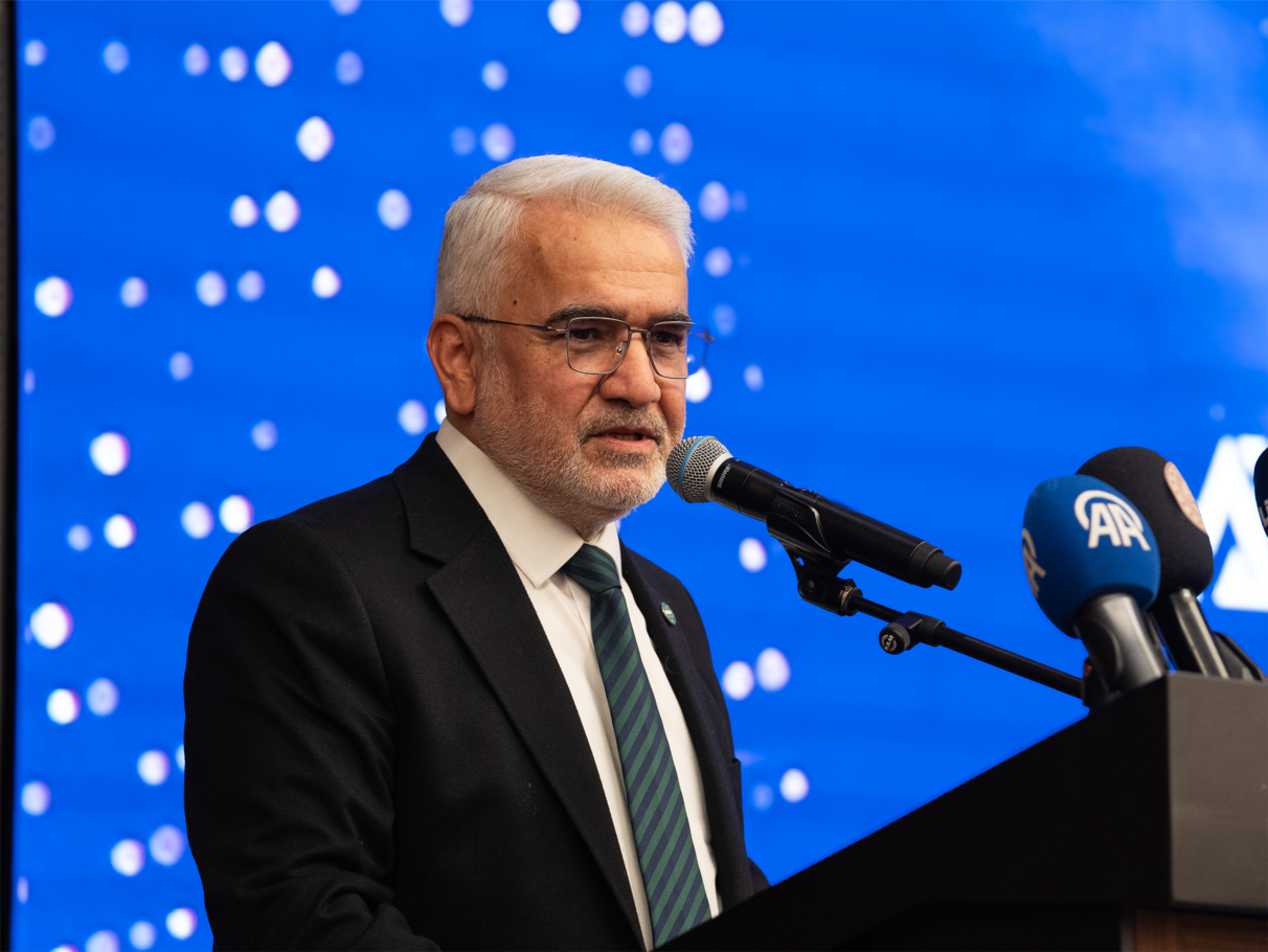 HÜDA PAR Genel Başkanı Zekeriya Yapıcıoğlu: Millet olarak dava adamlarının izinde yürüyerek özümüze döneceğiz