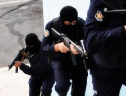 Ankara'da şafak operasyonu