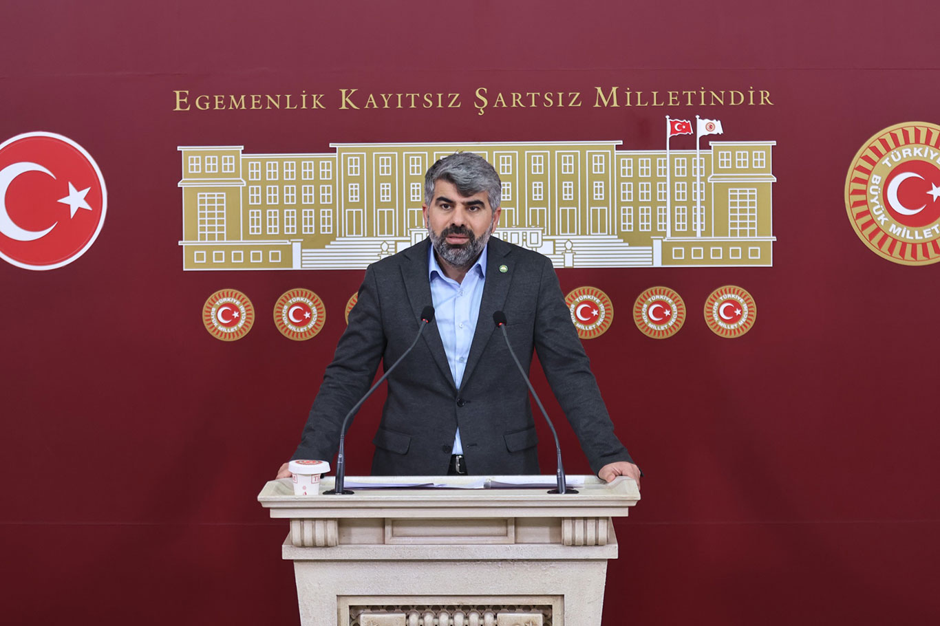 HÜDA PAR Milletvekili Faruk Dinç: Madde bağımlılarının sahneye çıkması yasaklanmalı