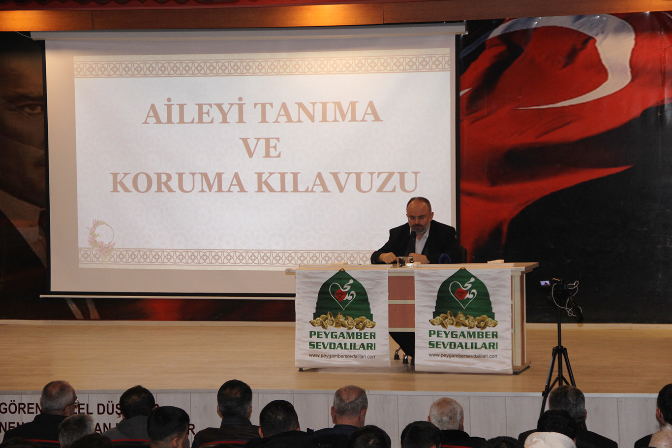 Eğitimci-Yazar Özkan Yaman: Kadınla ilgili tek temiz düşünce İslam’dır