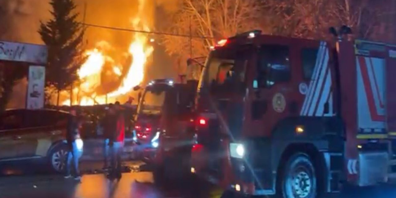 Diyarbakır Bağlar ilçesi Turgut Özal Bulvarı Bayramoğlu mevkiinde parkta kafe yangını