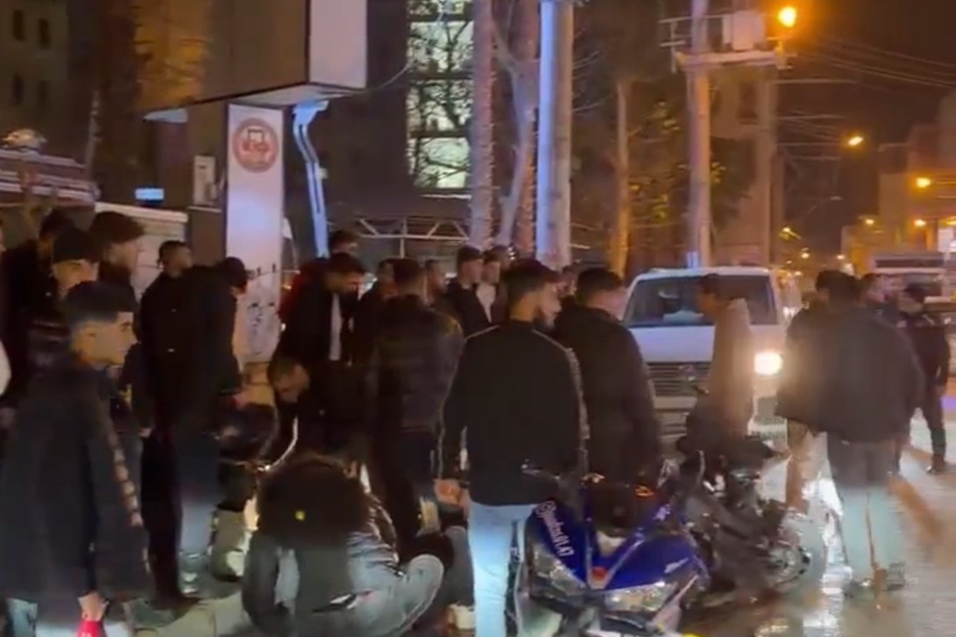 Mardin’in Nusaybin ilçesinde iki motosiklet çarpıştı: 3 ağır yaralı