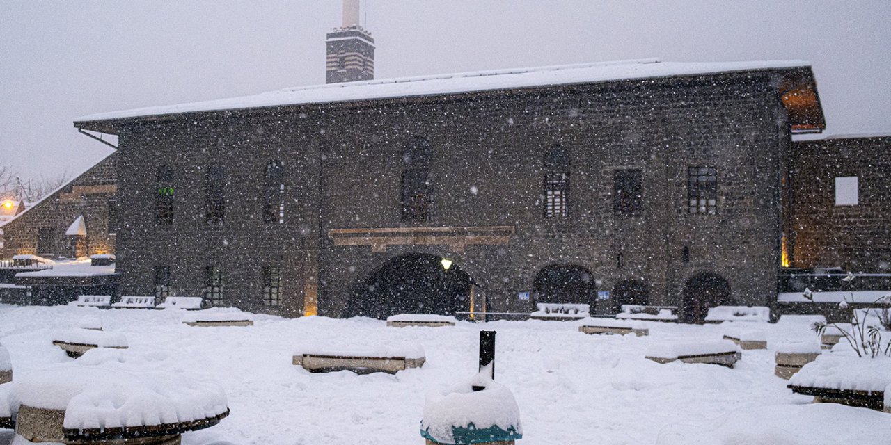 Meteorolojiden Diyarbakır için kuvvetli kar yağışı uyarısı