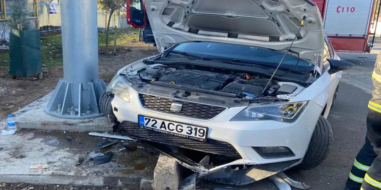 Li Êlihê wesayîtek qeza kir: 1 birîndar