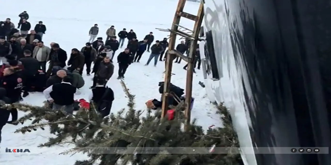 Li Agirîyê otobûsa rêwîyan qulibî: 16 kes birîndar bûn