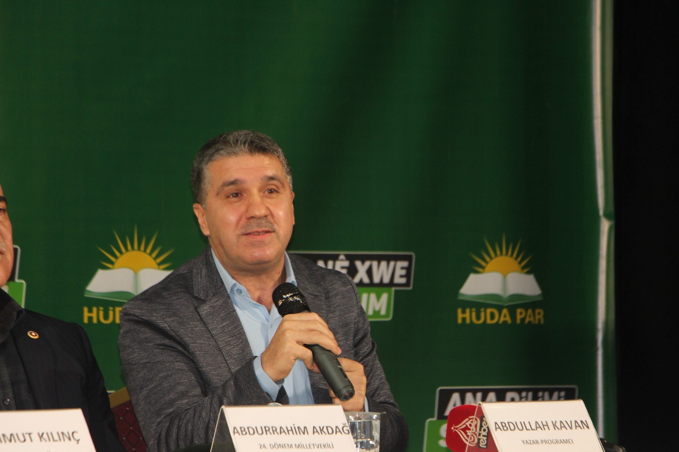 HÜDA PAR Kızıltepe İlçe Başkanı Abdullah Kavan: Bir dil resmi ya da eğitim dili olmazsa kaybolmaya mahkumdur