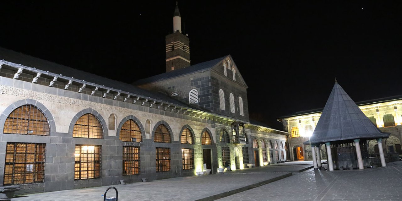 Diyarbakır’da camiler Ramazan’a hazır