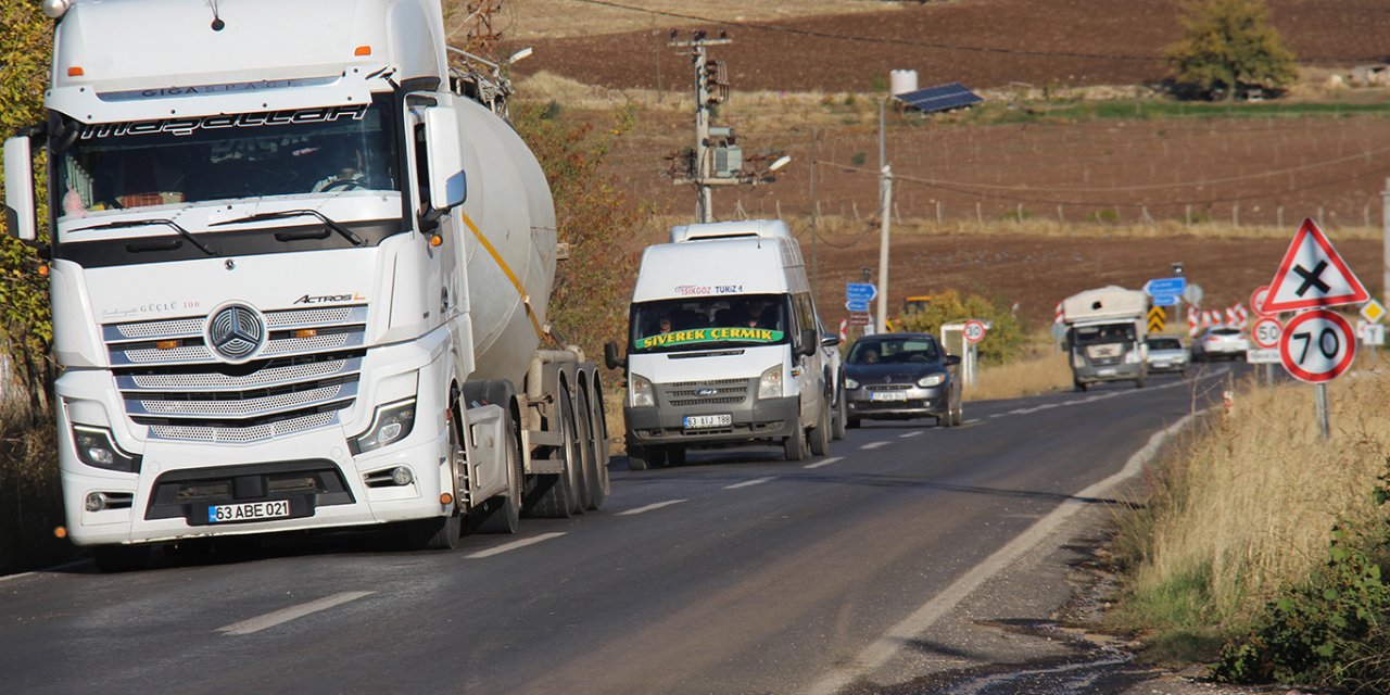 HÜDA PAR Çermik İlçe Başkanı Yiğit: Çermik-Siverek yolu bir an önce genişletilmeli