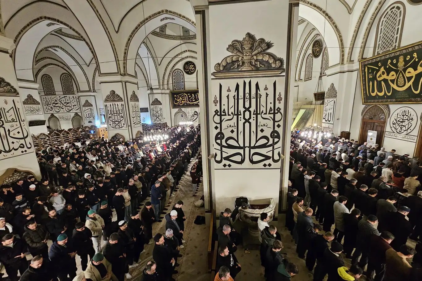 Nimêja terawihê ya meha Remezanê ya ewil hat kirin