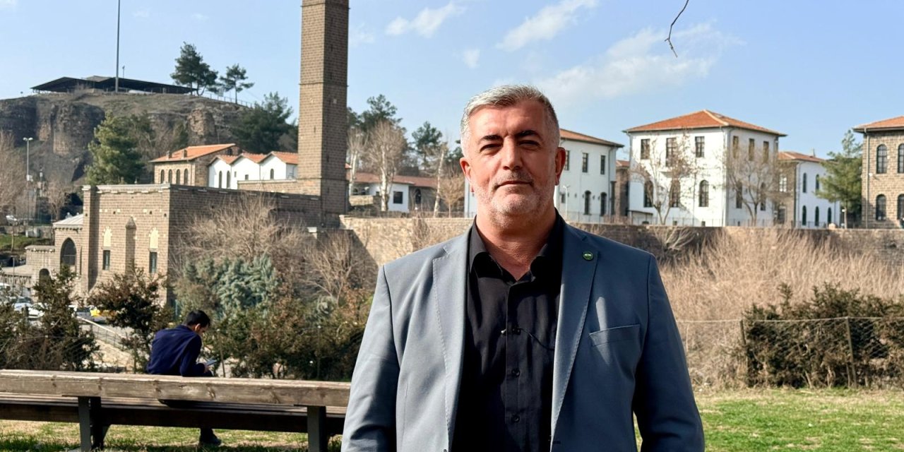 HÜDA PAR İl Başkanı Gülsever: “Anadilimiz okullarda eğitim dili olsun”