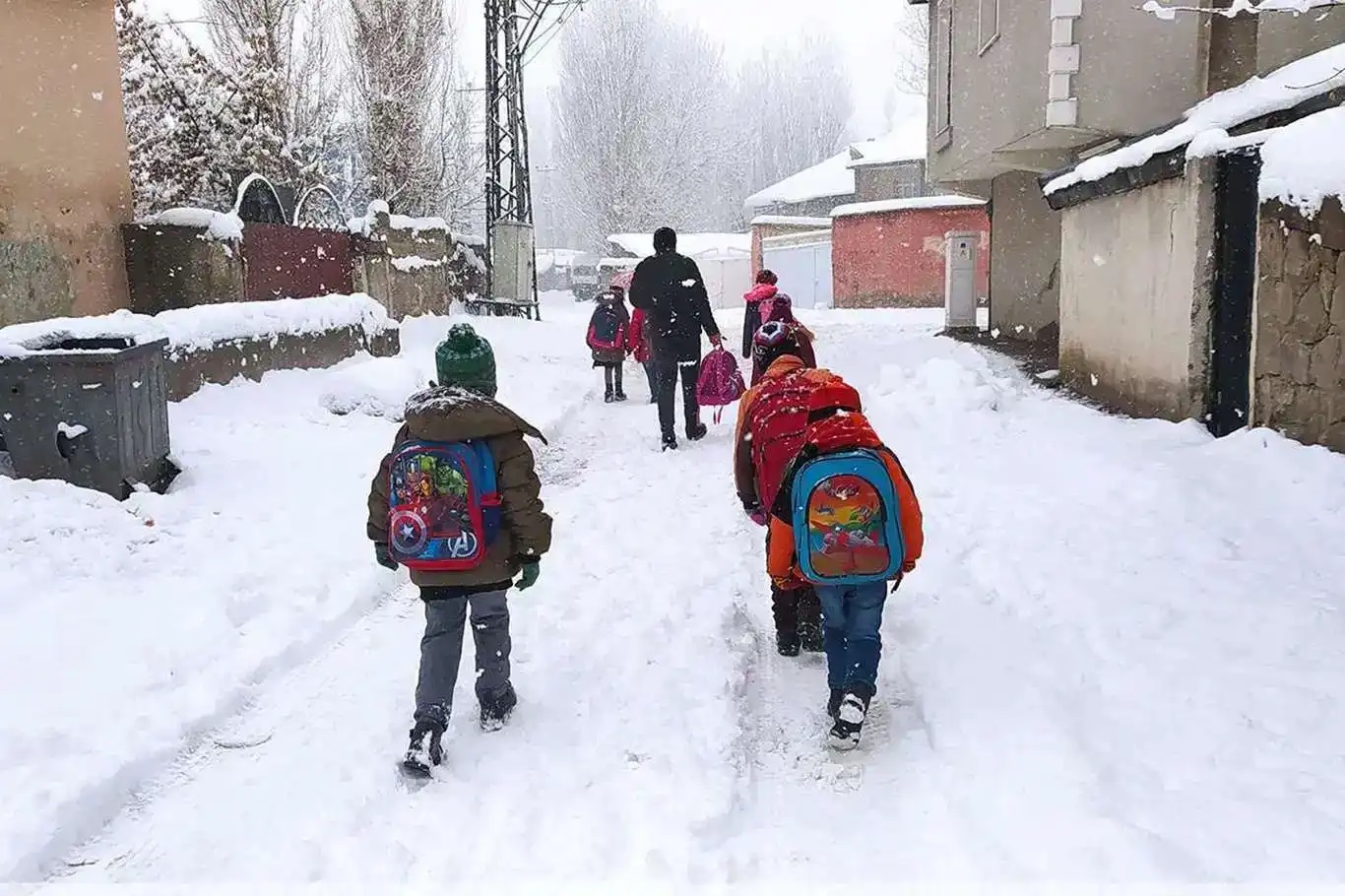 Li Erziromê perwerdeya veguhestinê hatiye rawestandin