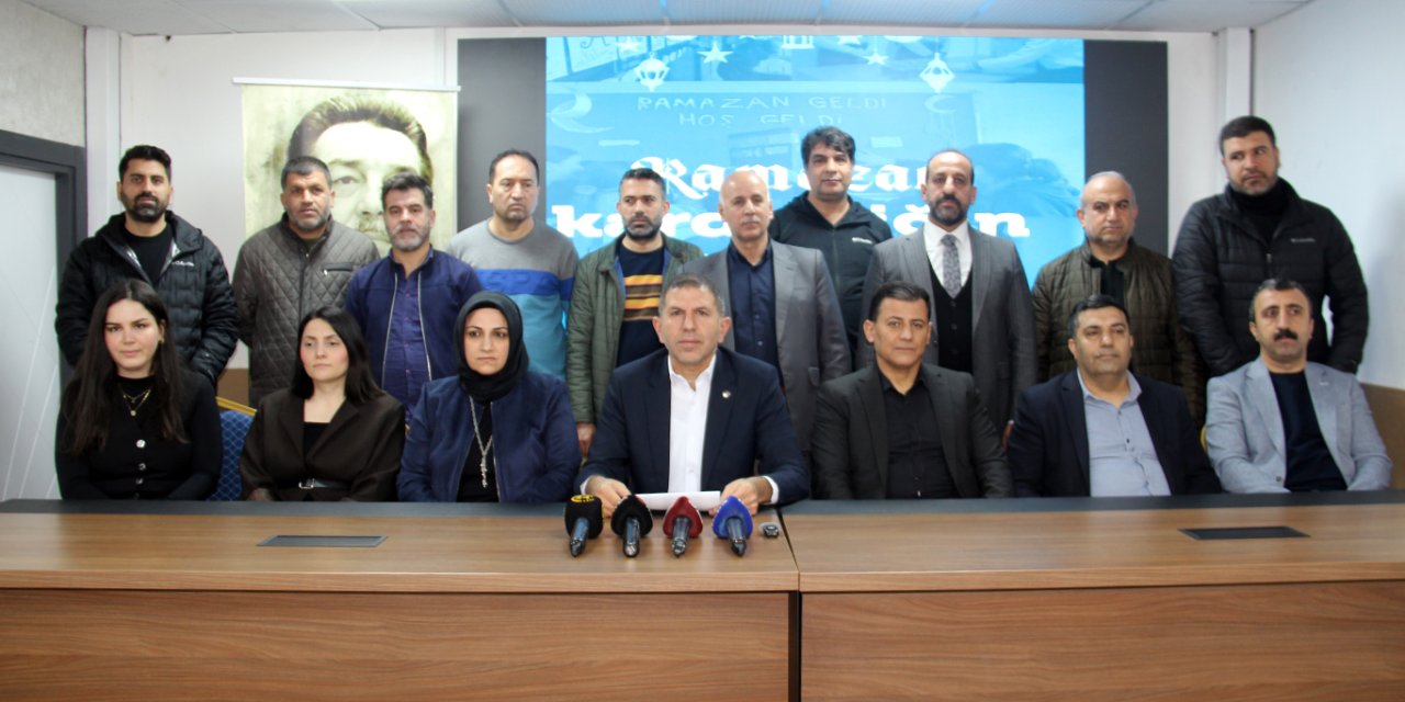 Eğitim Bir-Sen'den Ramazan eleştirilerine cevap: Uyanın artık; 28 Şubat bitti!