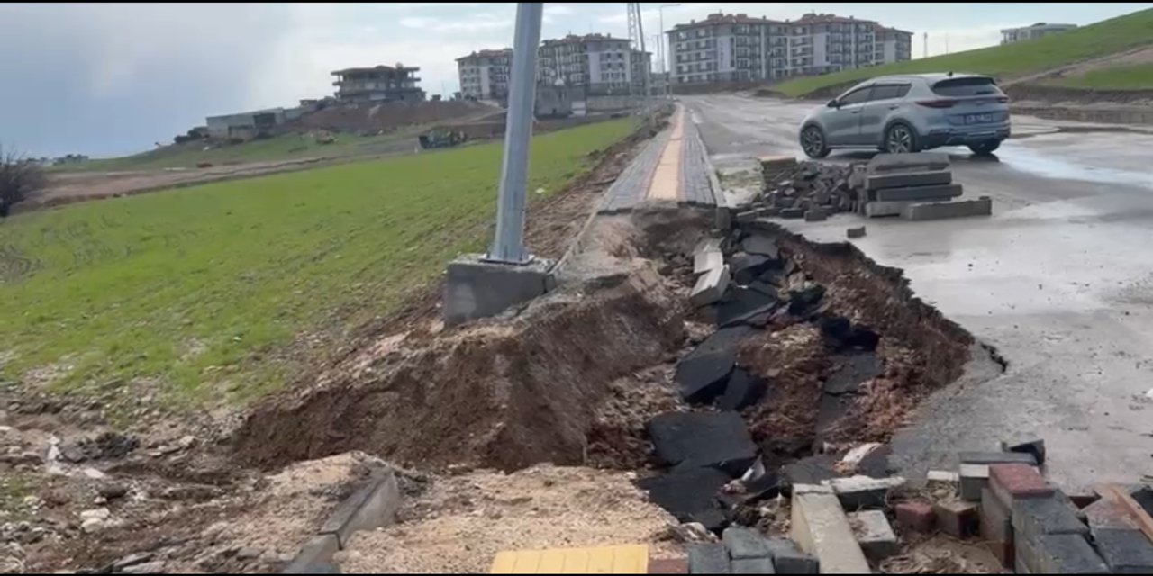 Li Farqînê piştî barana giran rê û peyarê hedimîn