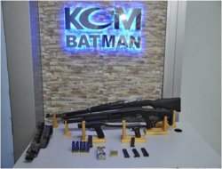 Batman'da kaçak silah baskını