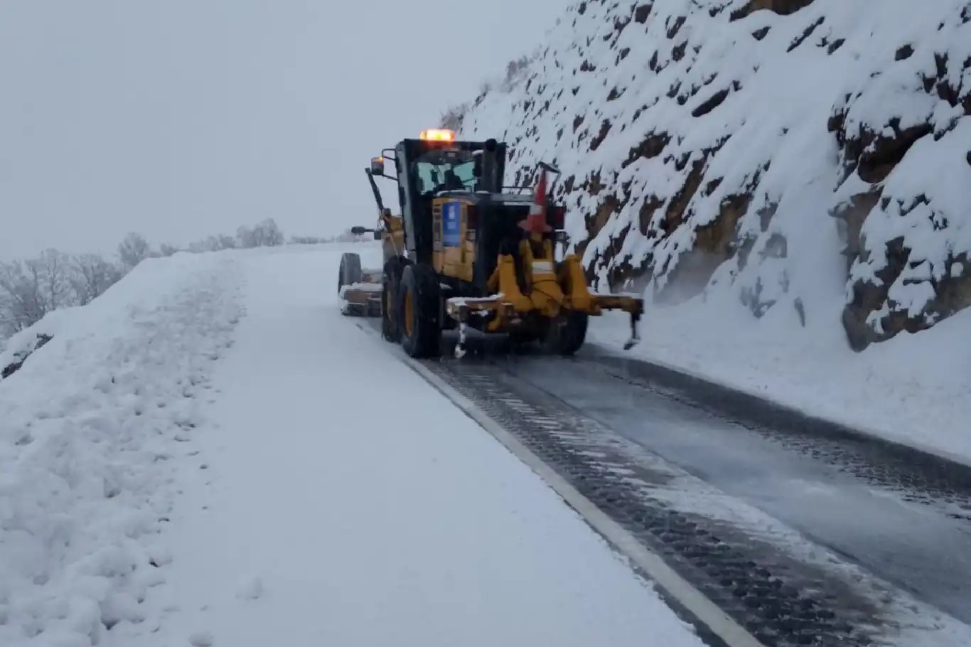 6 ilde kar engeli: 89 yol ulaşıma kapandı