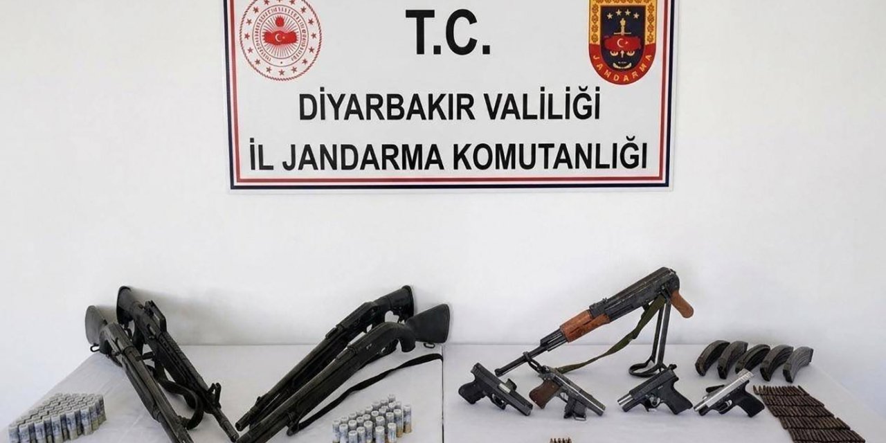 Diyarbakır’da silah kaçakçılarına operasyon